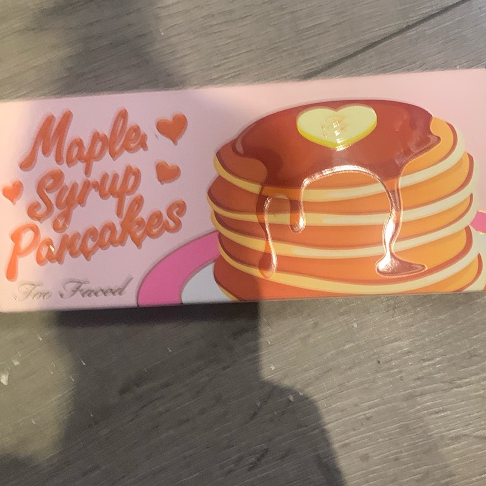 maple syrup pancakes eyeshadow